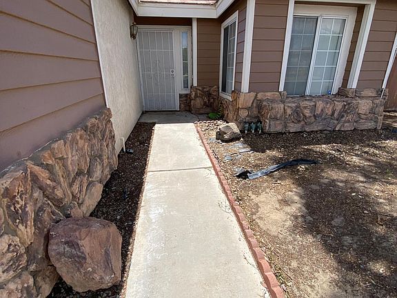 3rd image of 15441 Ventura Ln