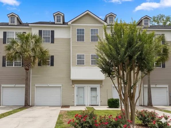 4492 Great Oak Dr, North Charleston, SC 29418