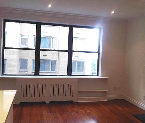 2nd image of 21 W 58th St APT 2C