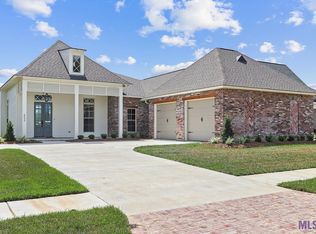 6993 Rue Papillon, Zachary, LA 70791