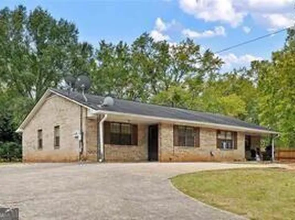 1085 Eastview Rd NE, Conyers, GA 30012