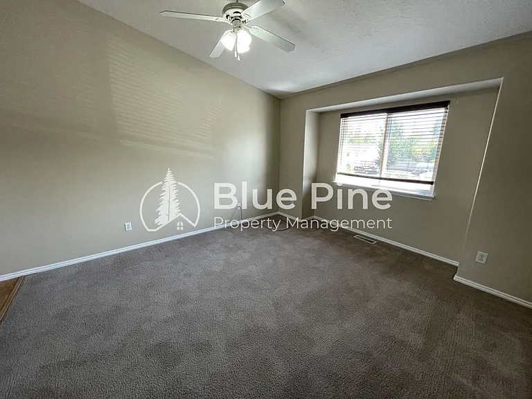 3709 E 20 N — Photo 3