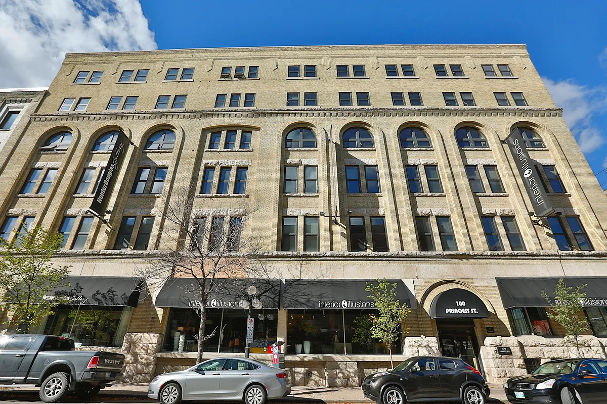 Building Photo - 100 Princess St
