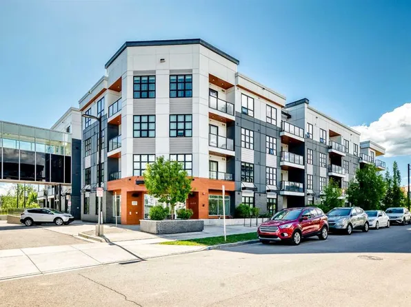 383 SE Smith St NW #208, Calgary, AB T3B 6J9