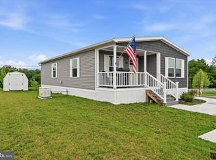 116 Sycamore Dr, Honey Brook, PA 19344
