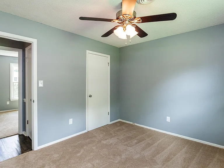 1309 Sportsman Trl — Photo 13