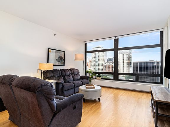 4th image of 680 N Lake Shore Dr APT 1225