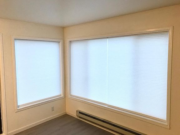 4th image of 2546 Dexter Ave N APT 202