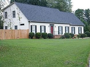 Peace Haven Rd, Winston salem, NC 27104