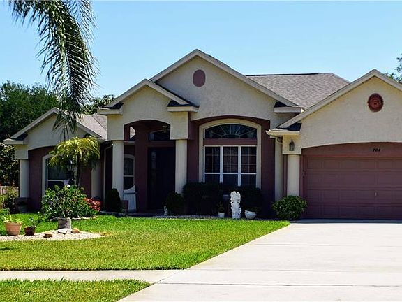 3rd image of 704 Black Maple Dr