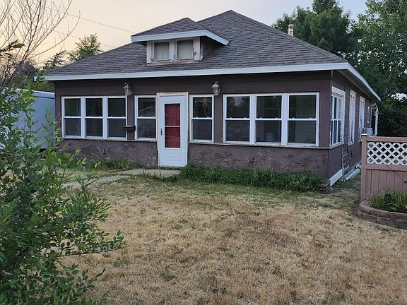 2nd image of 507 4th St W