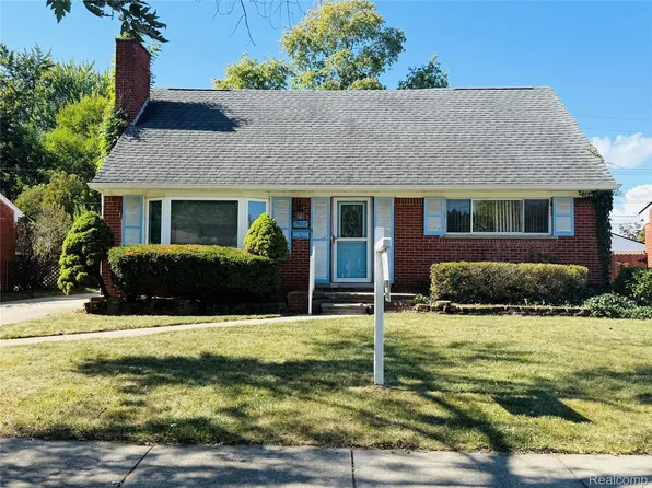 7505 Donna St, Westland, MI 48185