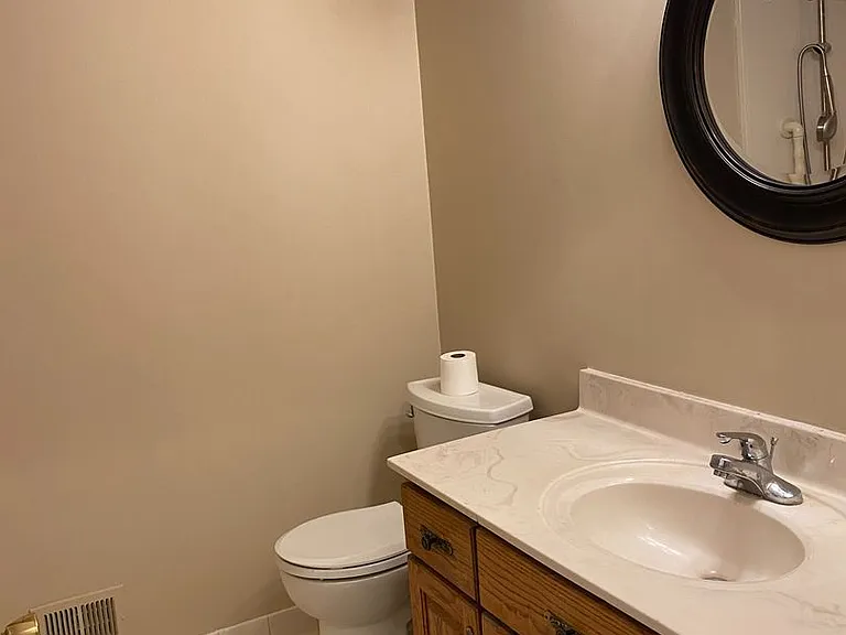 6802 Penwern Ct — Photo 17