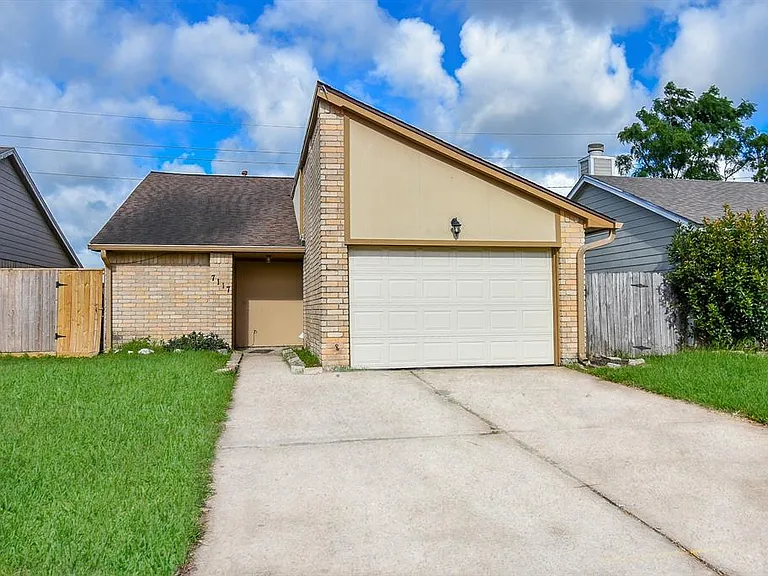 7117 Haven Creek Dr — Photo 2