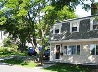 18 Walnut St, Marblehead, MA 01945