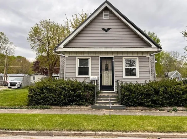 308 W Columbia St, Flora, IN 46929