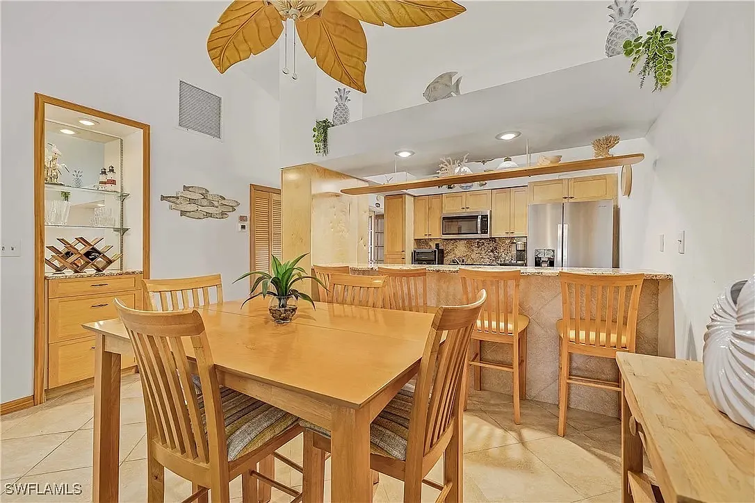 2 bed, 1082 sqft, $3,250 — Photo 4