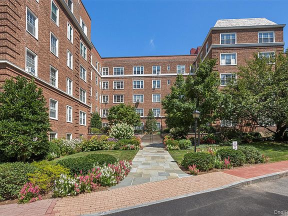 2nd image of 8 Midland Gardens #3i