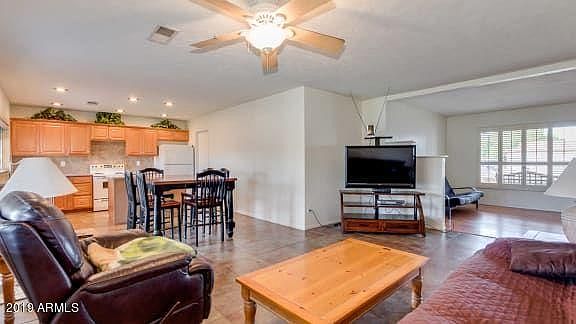 3rd image of 4731 W Desert Cove Ave