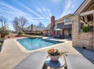 5812 Country Club Dr, Edmond, OK 73025