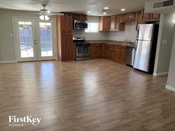 3rd image of 3731 E Surrey Ave