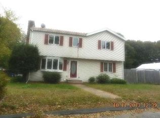 6 Florence Rd, Burlington, MA 01803