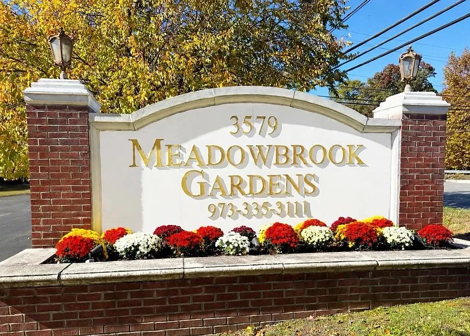Meadowbrook Gardens