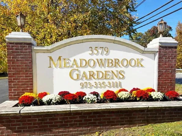 Meadowbrook Gardens