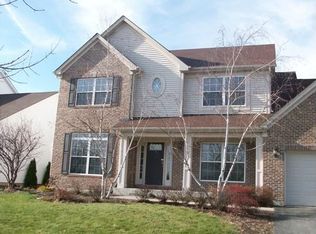 352 Century Dr, Oswego, IL 60543