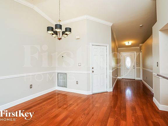 4th image of 17261 Oriole Rd