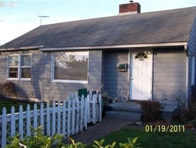 860 Date Ave, Coos Bay, OR, 97420