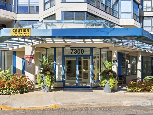 7300 Yonge St #904, Vaughan, ON L4J 7Y5