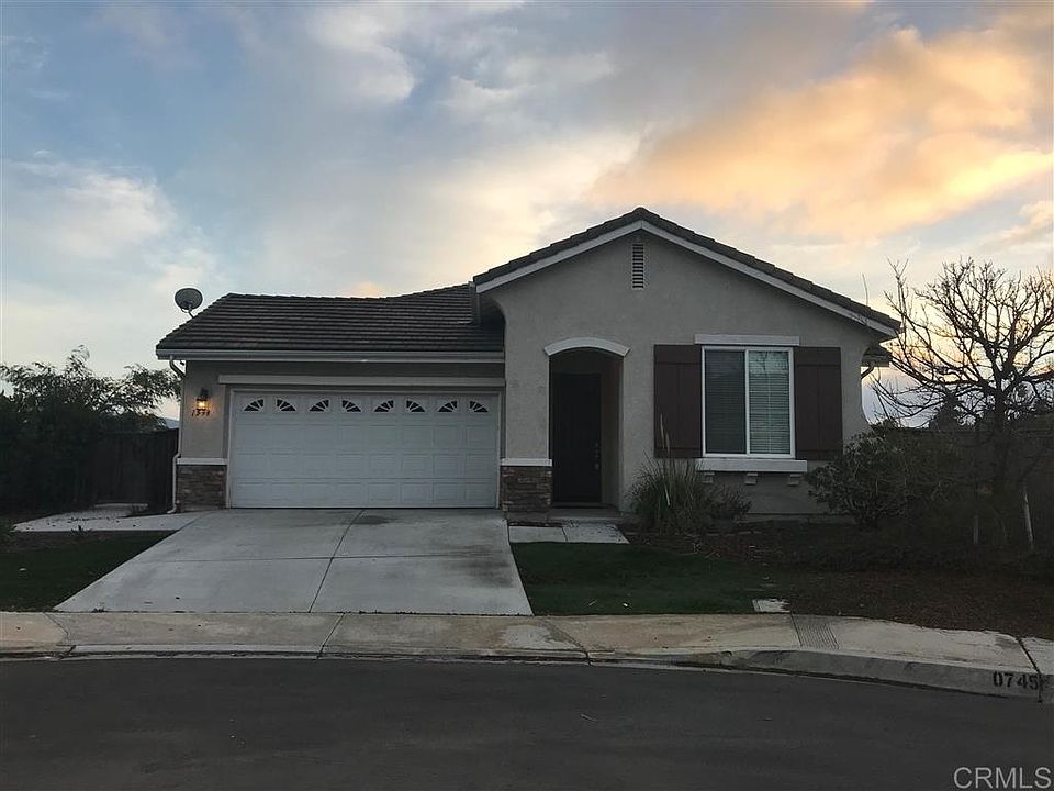 1st image of 1599 Loma Alta