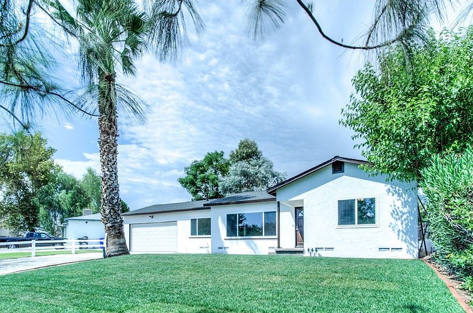 1st image of 1470 Los Flores Dr