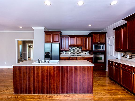Large Kitchen 