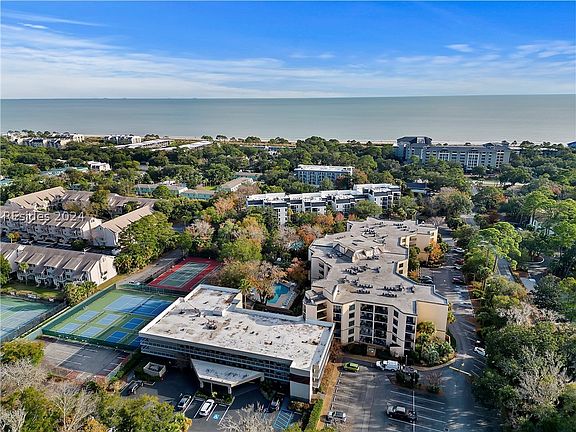 2nd image of 10 Lemoyne Avenue #105