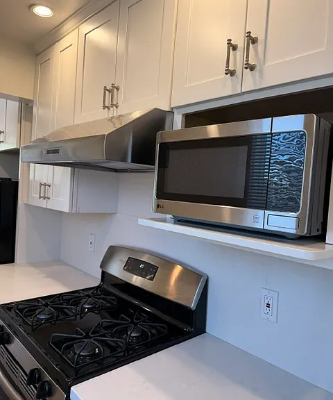 68 N 10th St #4 — Photo 6
