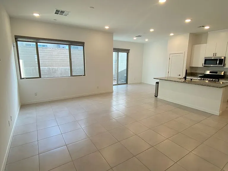 3211 Centano Ave — Photo 6
