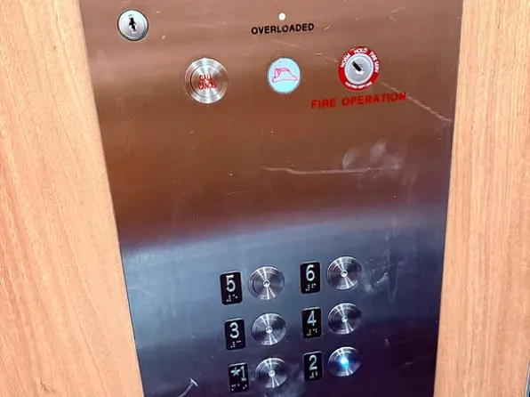 5 E 67th St APT 3D, New York, NY 10065