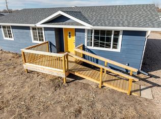 440 Linden St, Sutherland, NE 69165