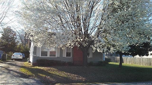 1st image of 104 Oriental Ave