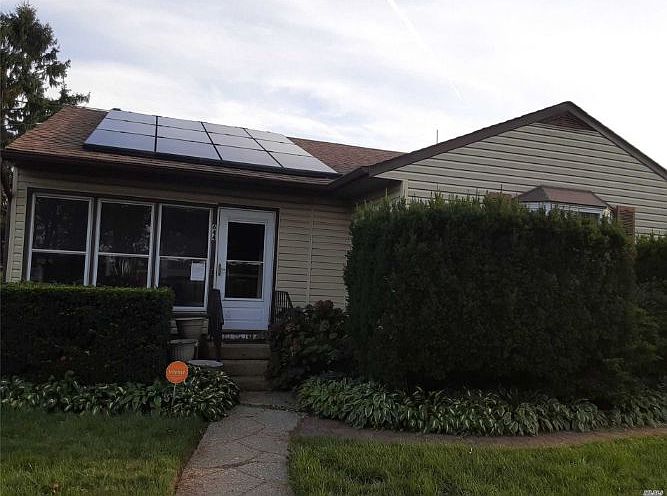 1st image of 644 Cedar St