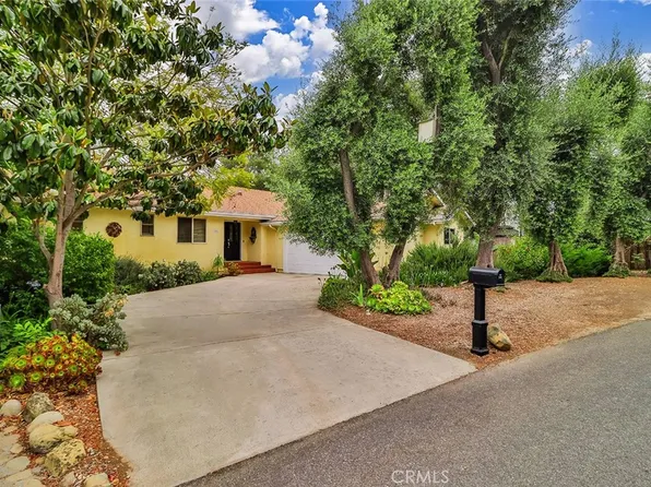 240 Portal St, Oak View, CA 93022