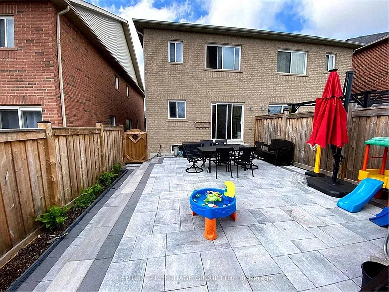 115 Harvest Hills Blvd — Photo 20