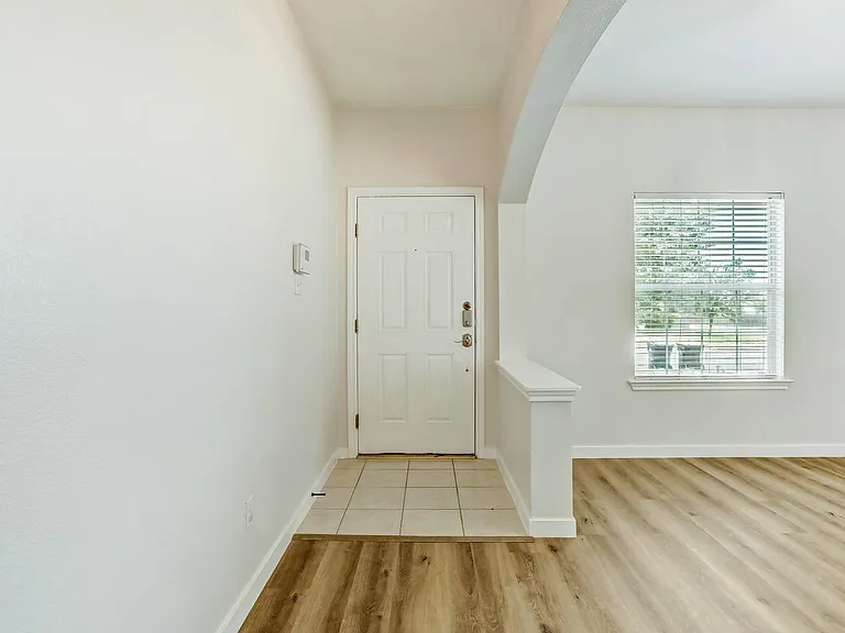 128 Almquist St — Photo 6