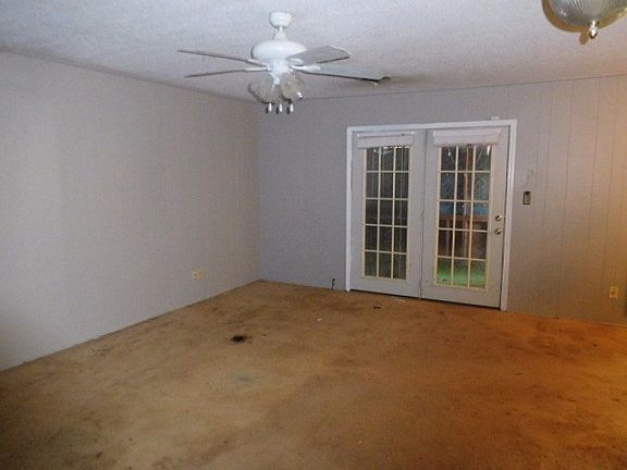 Additional Living Room