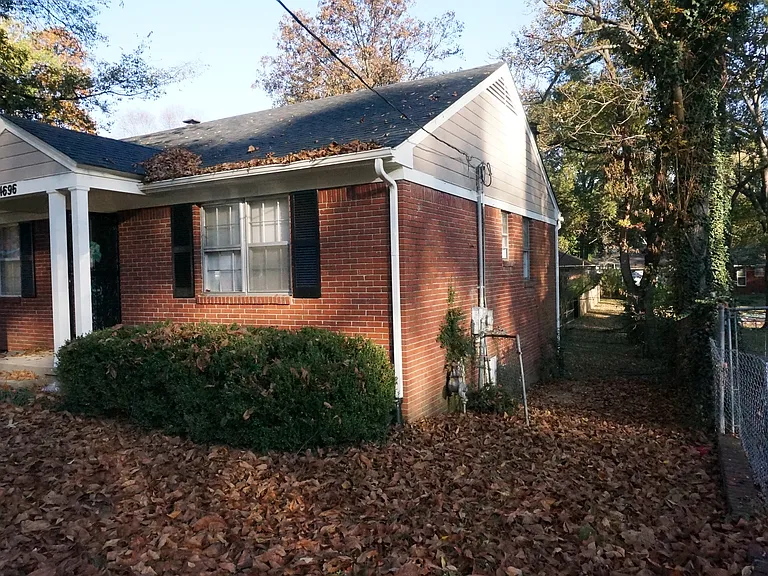 4696 Quintell Ave — Photo 3