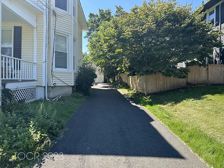 336 Cedar Ave #B — Photo 13