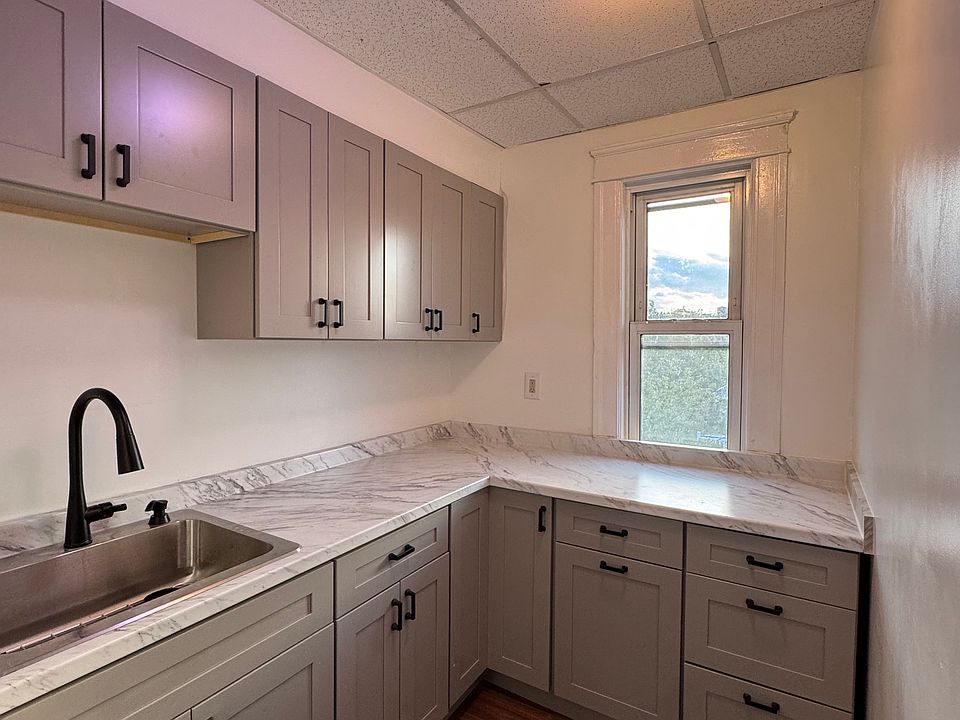 1st image of 16 Palm St #3