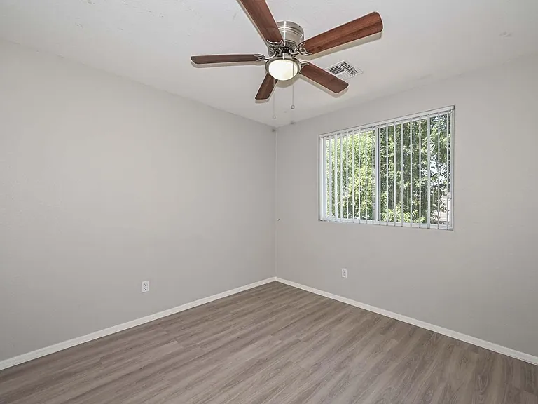 223 S 119th Dr — Photo 3